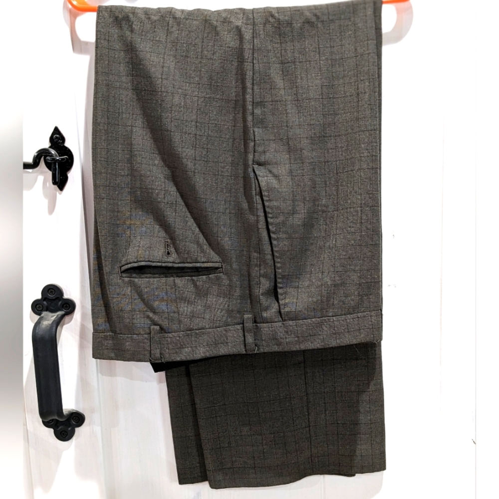 Men's 38x30: 'haggar' Dress Pants